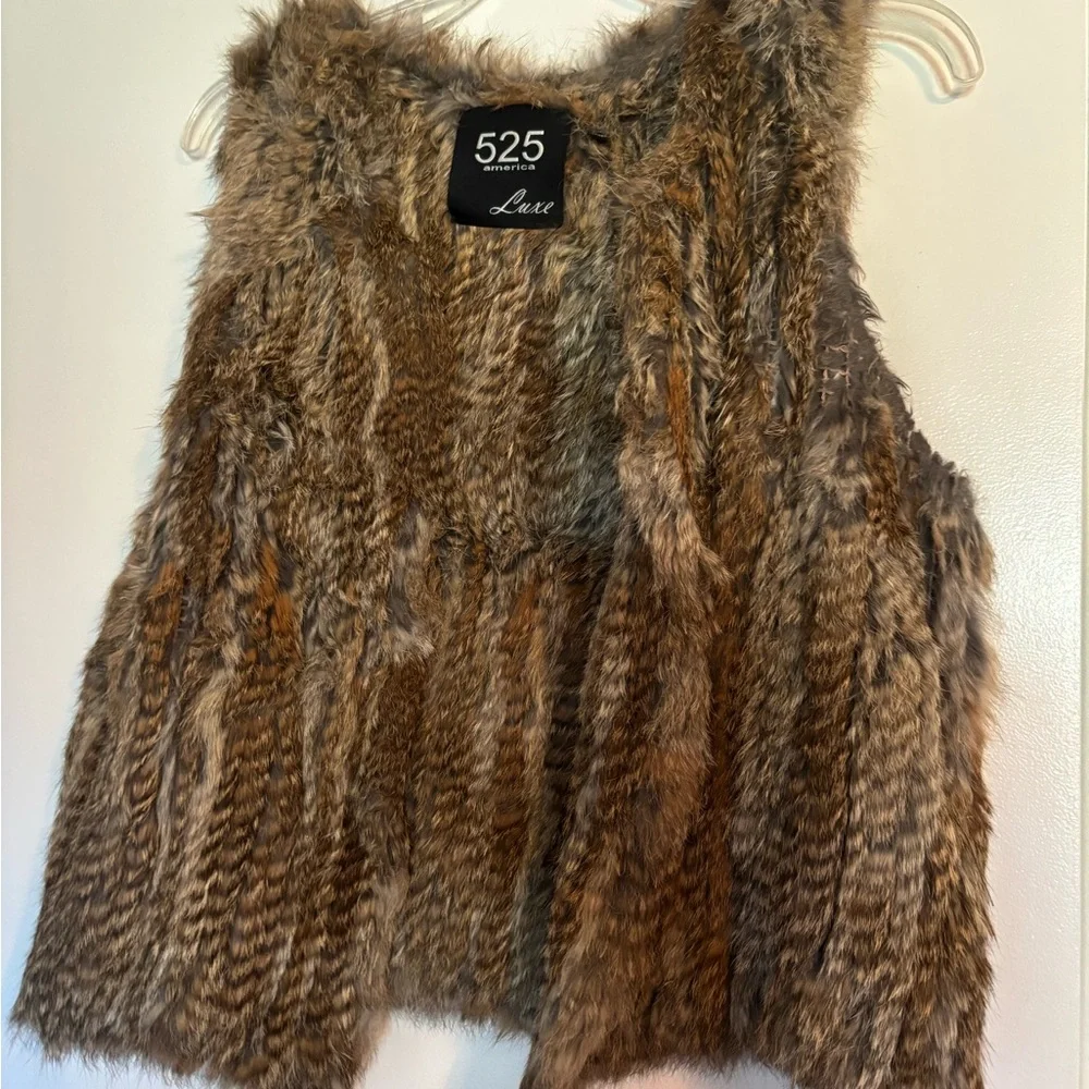 525 America Luxe Rabbit Fur Vest - Picture 2 of 7